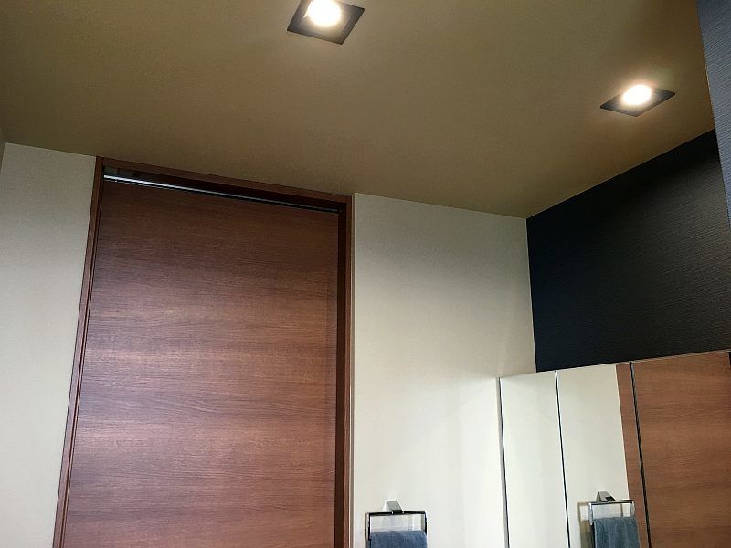 脱衣所には扇風機かエアコンか